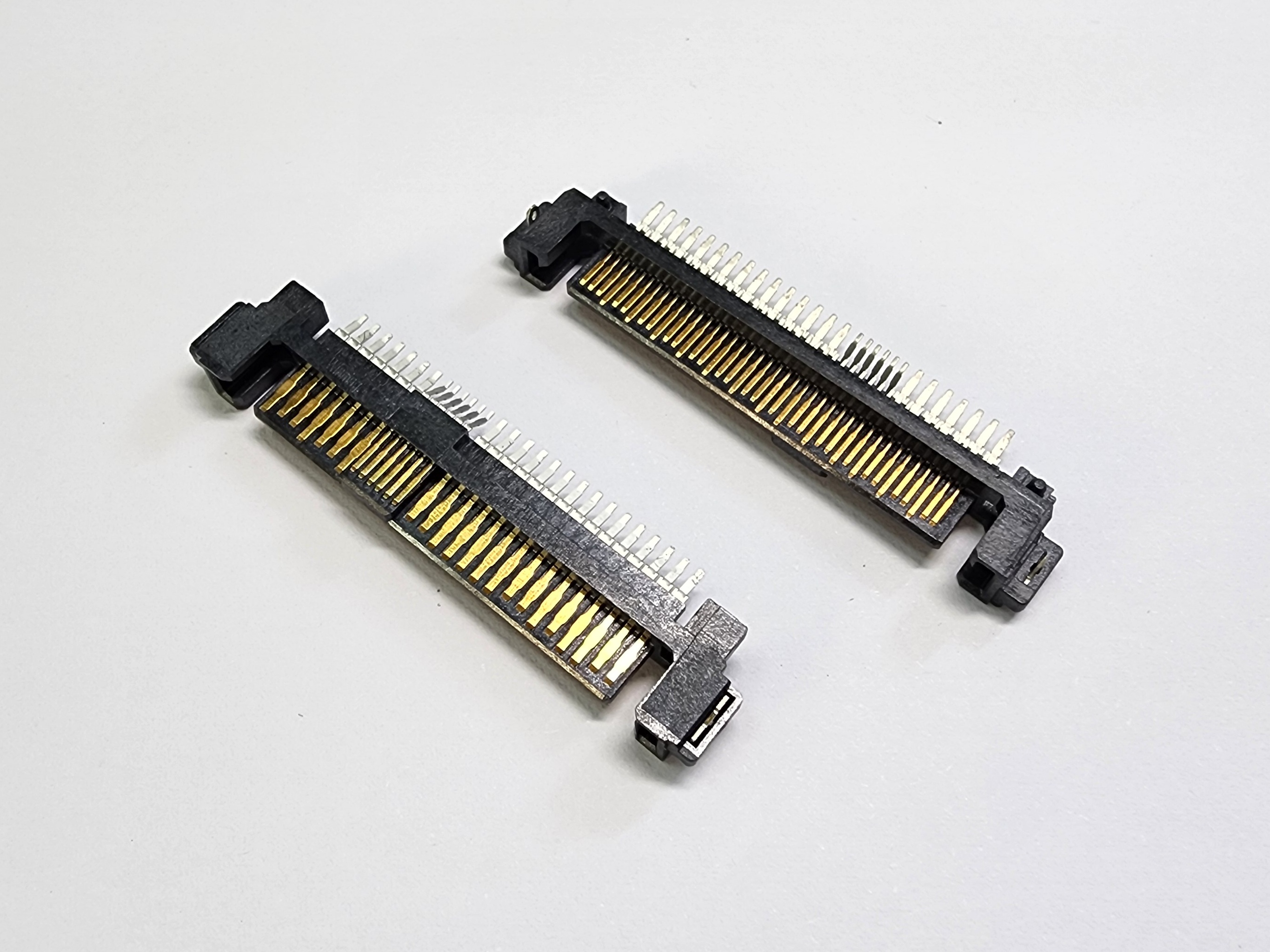 CU2C-M681S40-R1 CU2C-M681S40-R1